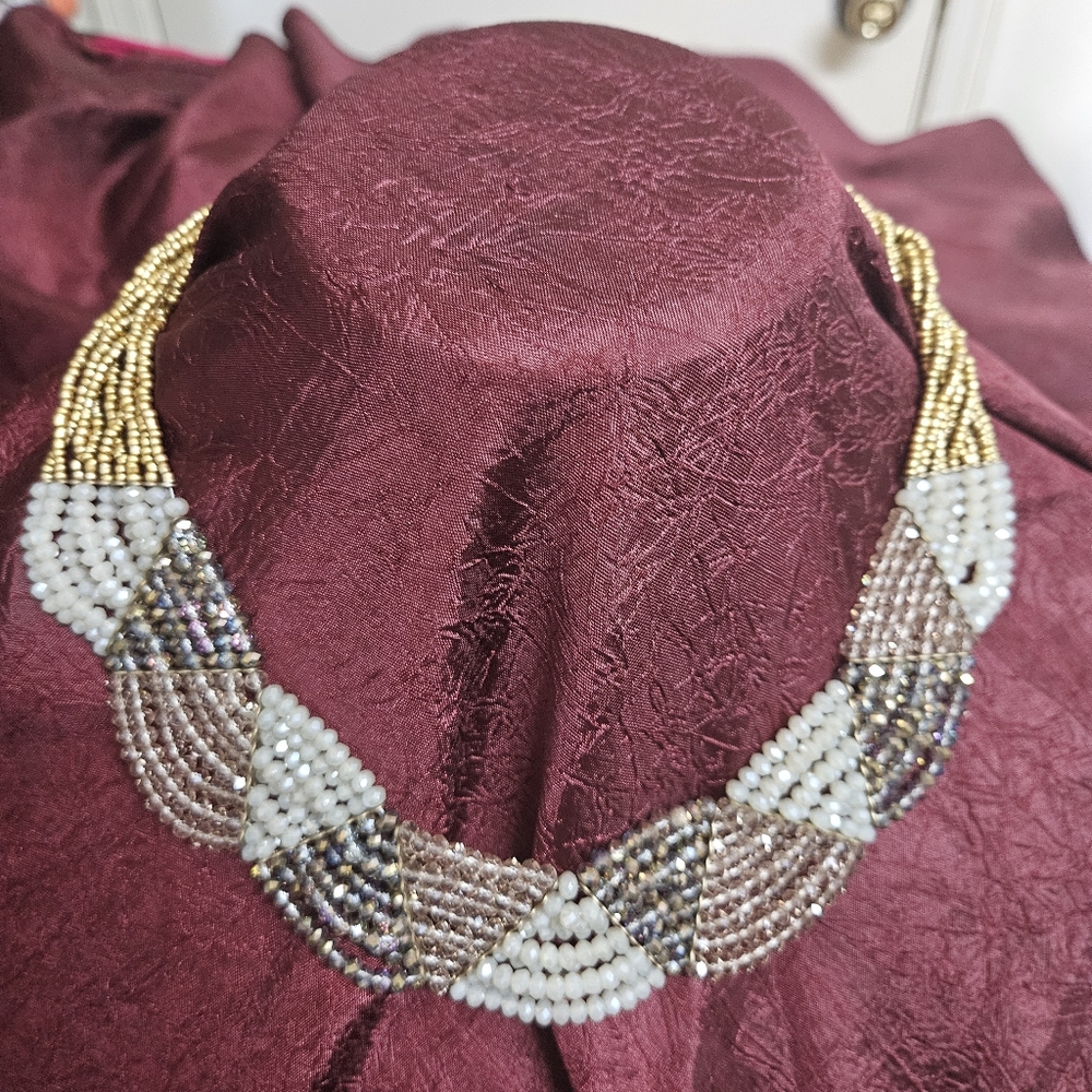 Elegant Vintage Multicolor Beaded Necklace